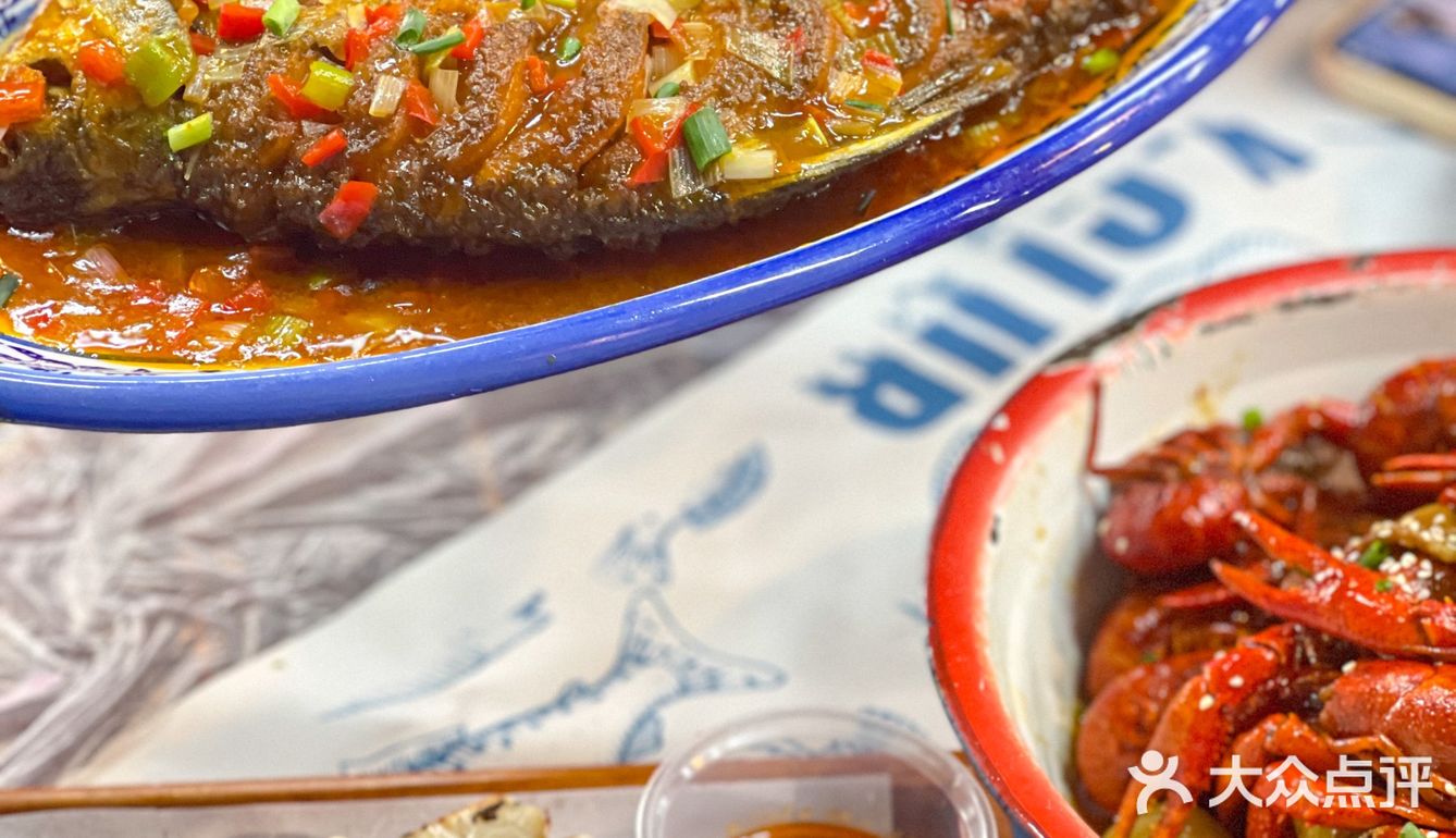 小龙虾搭配叫花鸡❗️让我看看谁还没有吃过🦞 