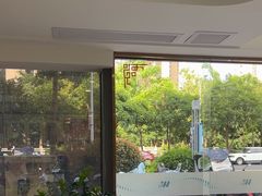 -维乐口腔医院(星海湾分院)