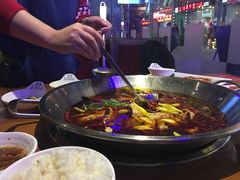 -红牌美蛙鱼头火锅(万辉国际广场店)