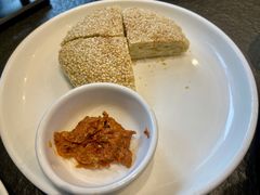 芝麻烧饼-东哥紫阳蒸盆子(旺座·现代城店)