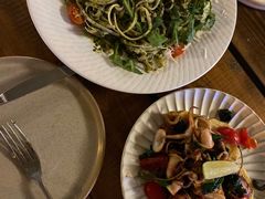 蒜香鱿鱼-Brut Eatery悦璞食堂(建国东路店)