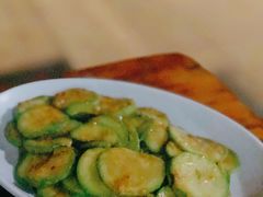 咸蛋黄炒小瓜-甜甜屋(解放中路店)