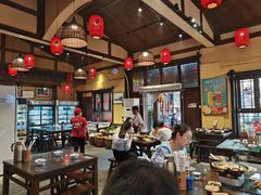 -富正毅三下锅·湘西韵味(天门山索道店)