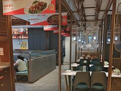 -阿瓦山寨·湘菜现炒·剁椒鱼头王(咸阳总店)
