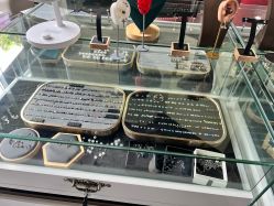 -龙之吻专业刺青·手工耳洞·纹身去色