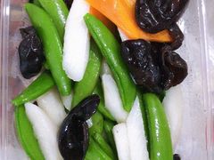 甜豆云耳炒山药-鹿港小镇(黄金店)