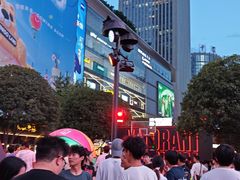 -观音桥步行街