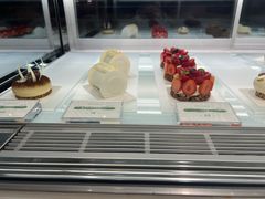 -潮一不贰·法式甜品·生日蛋糕·西式简餐(外滩店)