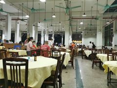 大堂-标记美食新鲜猪杂(兴南大道店)