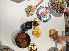 -镇南锅盖面馆(解放路店)