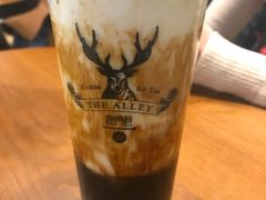大杯黑糖鹿丸鲜奶-THE ALLEY 鹿角巷(华润万象城店)