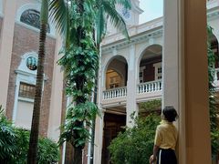 -香港大学