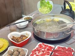 -官塘陈记鱼生·潮汕砂锅粥·牛肉火锅(潮枫路总店)