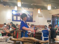 大堂-肖肖酸萝卜鱼火锅(总店)