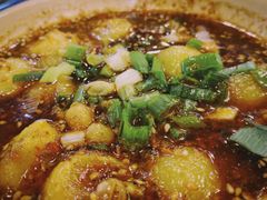 -马路边边串串香形象店(磐石路店)