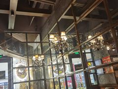 -玛格萝妮(汇智国际商业中心店)