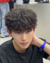 -尤司男士国潮理发馆