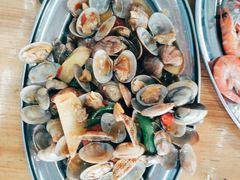 -红月湾海鲜饭店•沙滩海景(双月湾店)
