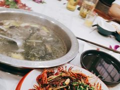 -乡土黄·鲜牛肉火锅·小龙虾(兴业街店)