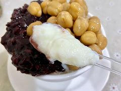 鹰嘴豆黑糯米双拼-老周记顺德双皮奶