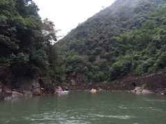 -安吉龙王山峡谷漂流