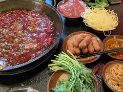 -渝井巷重庆老火锅(沈阳吉祥店)