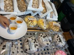 -好利来(彩香店)