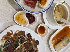 -香港新发烧腊茶餐厅(水围店)