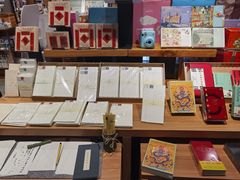 -百新书局(尚悦湾店)