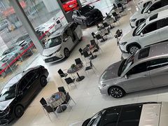 -南充通源宝马4S店(高坪店)