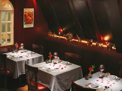 -弦月窗LUNETTE BY AMANDA(复兴路店)