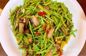 Bamboo Shoots Stir-Fried with Preserved Pork