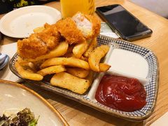 英式炸鱼配宽薯-HELLO 27 意面·沙拉·帕尼尼