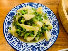 -裕兴记·蟹黄面馆养育巷精选店面馆