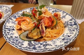 Guizhou Sour Soup Seafood Flat Noodles