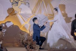点击看大图 -南京宝娜嫁衣婚纱礼服馆(中央路店)