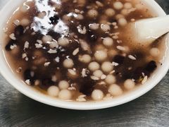 -芳婆糕团店(王府大街店)