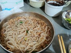-正宗杨记普洱酸醋米线(总店)