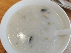 皮蛋瘦肉粥-渝半城经典川粤菜(重庆天地店)
