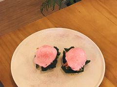 粉粉的班尼迪克蛋-CHILLAX轻乐时(侨建·Hi City店)