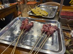 -哈尔滨小酒馆·鲜肉现穿自助烧烤(康新花园店)