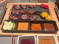 -左庭右院鲜牛肉火锅黑金店(陆家嘴中心店)