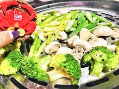 蔬菜拼盘-日进一片海.生腌海鲜火锅.宵夜烧烤(三里屯总店)