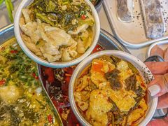-德林酸菜鱼火锅(南丹店)