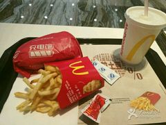 -麦当劳(新世纪环球中心店)