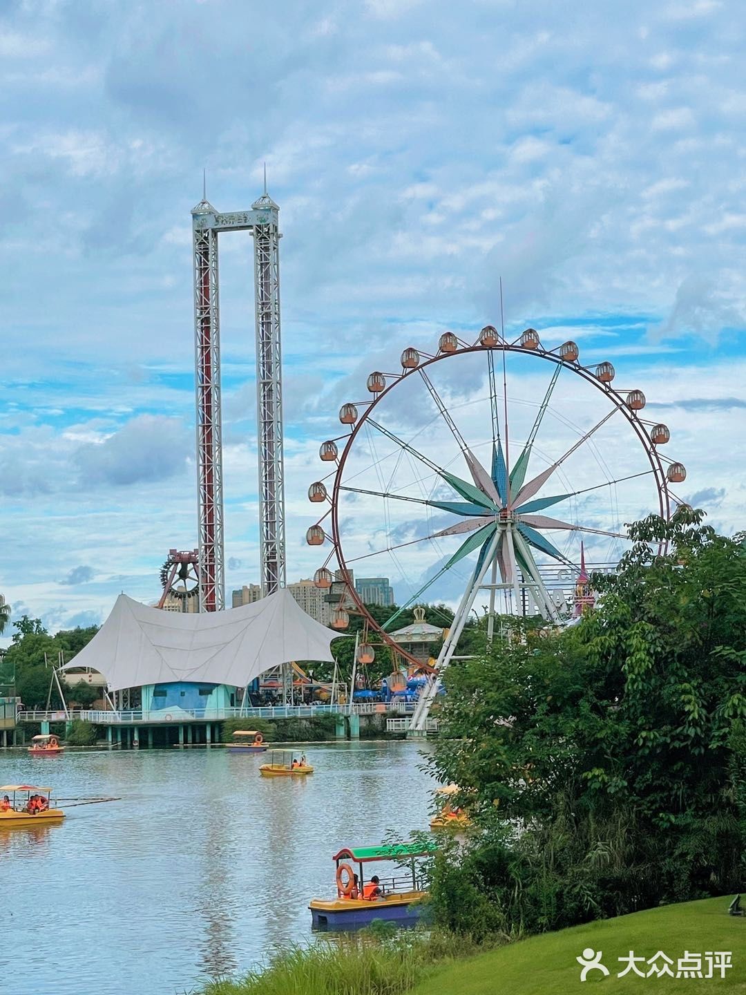 成都欢乐谷暑期homo电音节,299畅玩整个夏天