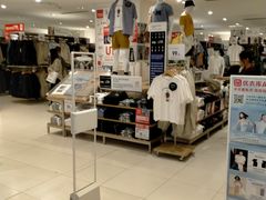 -优衣库(青岛伟东乐客城店)