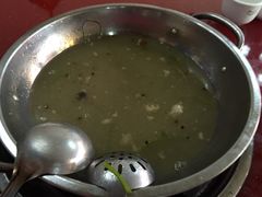 -老石黑山羊毛驴肉火锅(金凯广场店)