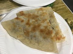 饼夹肉-老红桥炸灌肠牛肚锅烧烤(定福庄店)