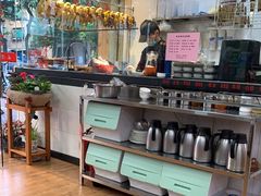 -正宗普宁豆干坊·洪记砂锅粥(红领巾路店)